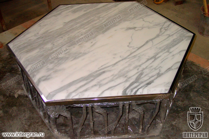 Стол из белого мрамора st0010 от компании «ИНТЕРГРАН» | Изготовление столов из натурального камня